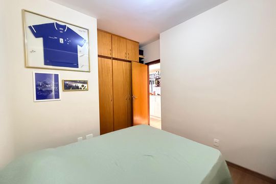 Quarto 2 de apartamento para alugar com 2 quartos, 60m² em Minas Brasil, Belo Horizonte