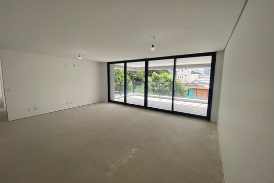 Apartamento à venda com 4 quartos, 189m² em Vila Uberabinha, São Paulo
