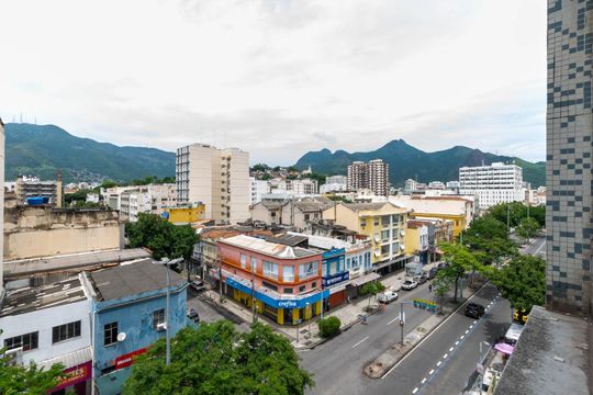 Vista de apartamento à venda com 4 quartos, 166m² em Vila Isabel, Rio de Janeiro
