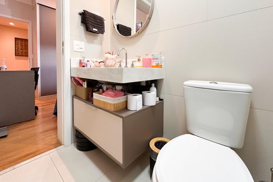 Banheiro da Suíte 1 de apartamento à venda com 3 quartos, 127m² em Jardim Chácara Inglesa, São Bernardo do Campo