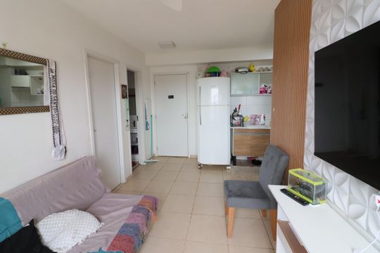 Sala de apartamento para alugar com 2 quartos, 39m² em Jardim Boa Vista (zona Oeste), Osasco