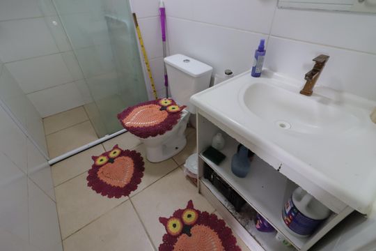 Banheiro de apartamento para alugar com 2 quartos, 39m² em Jardim Boa Vista (zona Oeste), Osasco