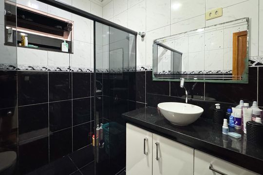Banheiro Social de casa à venda com 3 quartos, 152m² em Vila Alves Dias, São Bernardo do Campo