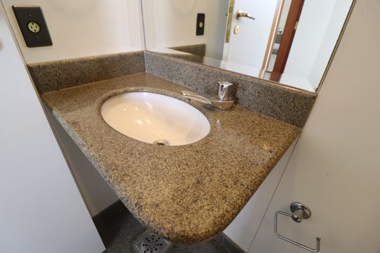 Banheiro de apartamento para alugar com 3 quartos, 300m² em Centro, Uberlândia