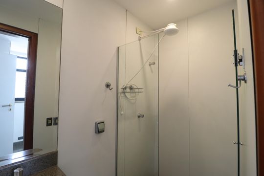 Área de Serviço de apartamento para alugar com 3 quartos, 300m² em Centro, Uberlândia