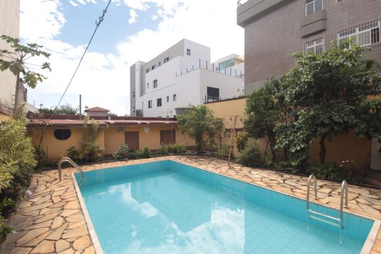 Piscina de casa à venda com 5 quartos, 360m² em Liberdade, Belo Horizonte