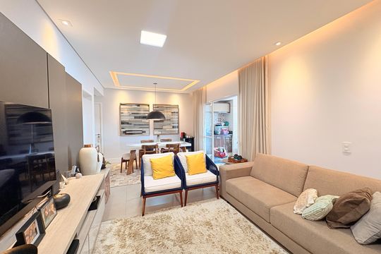 Sala de apartamento à venda com 3 quartos, 110m² em Parque do Colégio, Jundiaí