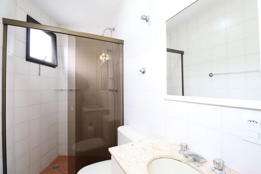 Banheiro da Suíte 2 de apartamento à venda com 3 quartos, 127m² em Alto da Lapa, São Paulo