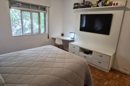 Quarto de apartamento para alugar com 2 quartos, 105m² em Jardim Europa, São Paulo