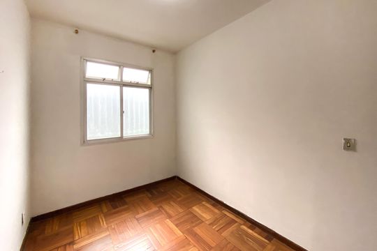 Casa à venda com 3 quartos, 130m² em Paquetá, Belo Horizonte