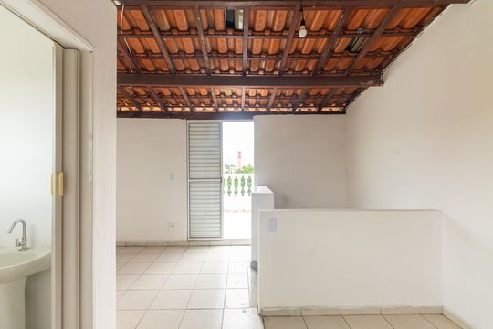 Quarto de Serviço de casa de condomínio para alugar com 2 quartos, 90m² em Vila Aricanduva, São Paulo
