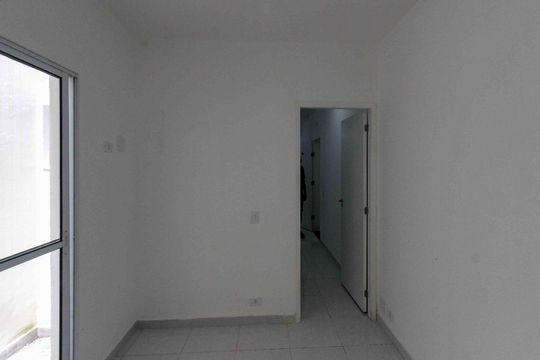 Quarto de kitnet/studio para alugar com 1 quarto, 35m² em Parque Savoy City, São Paulo