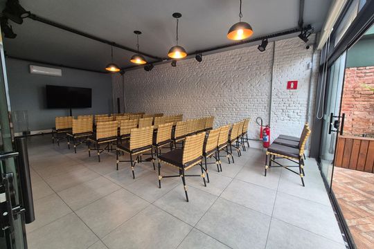 Sala de casa para alugar com 3 quartos, 281m² em Sumaré, São Paulo