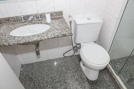 Banheiro Social de apartamento à venda com 2 quartos, 55m² em Vila Leopoldina, São Paulo