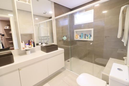 Banheiro da Suíte 1 de casa à venda com 4 quartos, 230m² em Vila Yara, Osasco