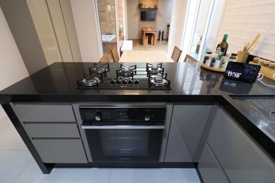 Cozinha de casa à venda com 4 quartos, 230m² em Vila Yara, Osasco