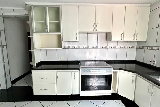 Cozinha de casa à venda com 2 quartos, 168m² em Picanço, Guarulhos
