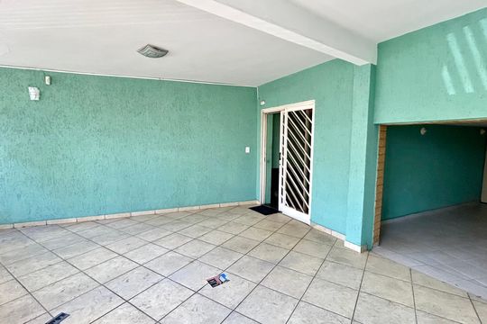Garagem de casa à venda com 2 quartos, 168m² em Picanço, Guarulhos