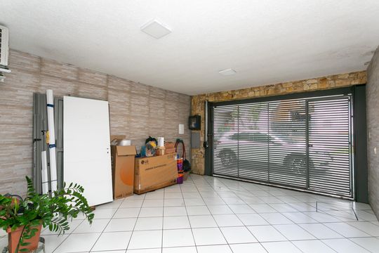 Garagem  de casa à venda com 3 quartos, 171m² em Vila Progresso (zona Leste), São Paulo