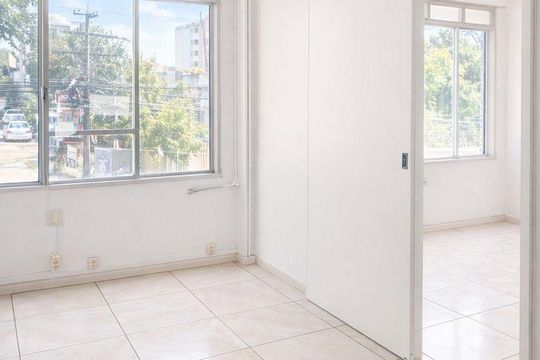 Sala de kitnet/studio para alugar com 1 quarto, 27m² em Cristo Redentor, Porto Alegre