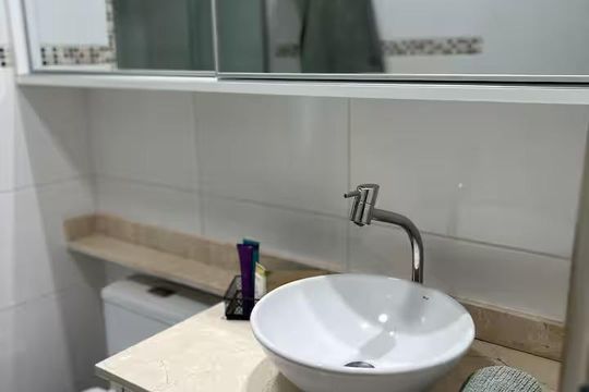 Banheiro 1 de apartamento para alugar com 2 quartos, 61m² em Camaquã, Porto Alegre