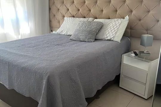 Quarto 1 de apartamento para alugar com 2 quartos, 61m² em Camaquã, Porto Alegre