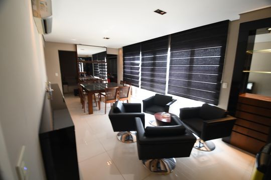Sala de apartamento à venda com 2 quartos, 104m² em Parque das Flores, Campinas