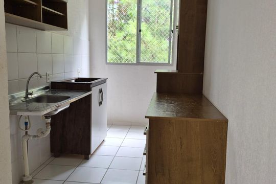 Cozinha de apartamento para alugar com 2 quartos, 42m² em Recanto Vista Alegre, Cotia