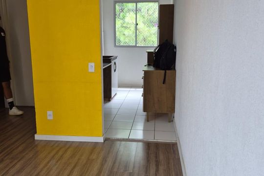 Sala de apartamento para alugar com 2 quartos, 42m² em Recanto Vista Alegre, Cotia