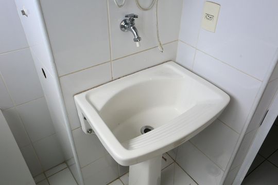 Área de Serviço de apartamento para alugar com 2 quartos, 58m² em Jardim Henriqueta, Taboão da Serra