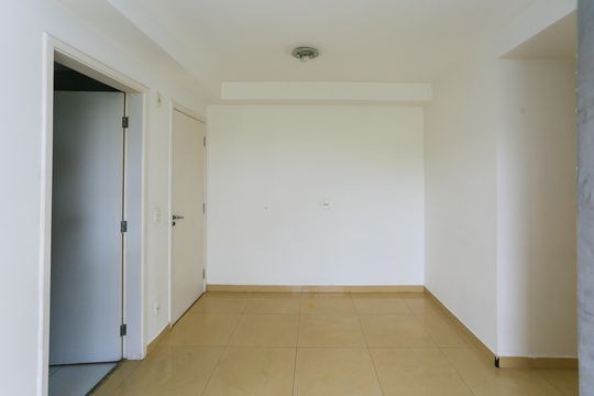 Sala de apartamento para alugar com 2 quartos, 58m² em Jardim Henriqueta, Taboão da Serra