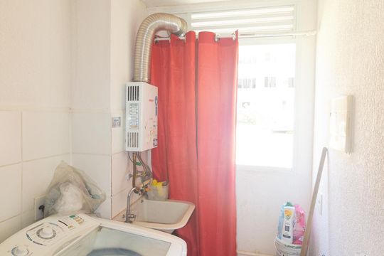 Cozinha e Área de Serviço de apartamento para alugar com 2 quartos, 41m² em Santa Cruz, Rio de Janeiro