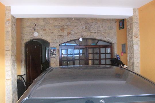 Garagem de casa à venda com 2 quartos, 117m² em Santa Paula, São Caetano do Sul