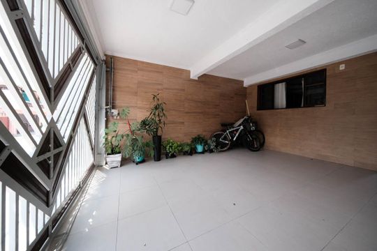 Casa para alugar com 3 quartos, 125m² em Vila Nhocuné, São Paulo