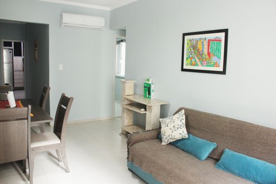 Sala de apartamento para alugar com 2 quartos, 90m² em Ponta da Praia, Santos