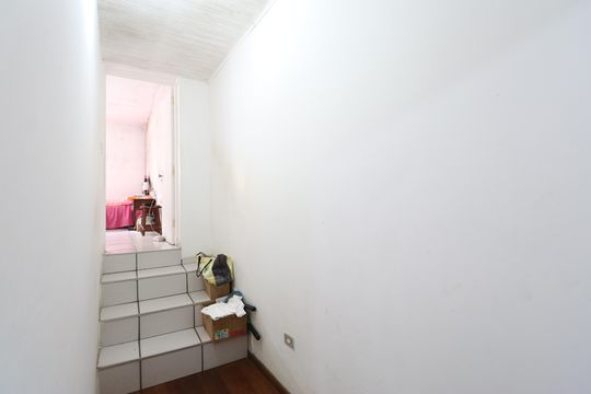 Corredor  de casa à venda com 2 quartos, 100m² em Vila Romana, São Paulo