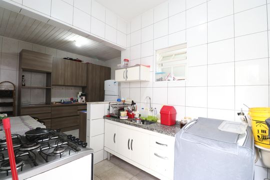 Cozinha e Área de Serviço de casa à venda com 2 quartos, 100m² em Vila Romana, São Paulo