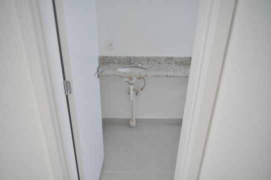 Banheiro da Suíte 1 de apartamento à venda com 3 quartos, 134m² em Jardim, Santo André