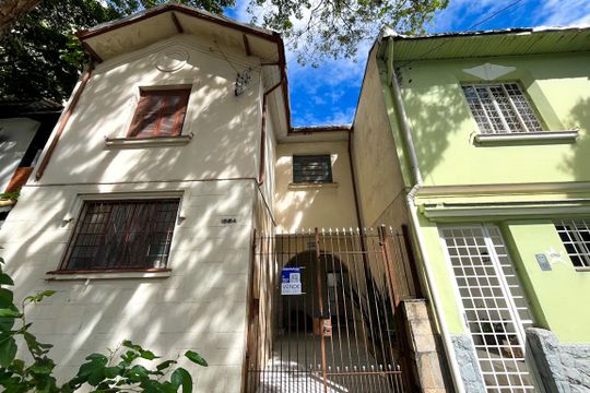 Fachada de casa à venda com 3 quartos, 112m² em Pompeia, São Paulo