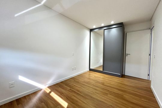 Quarto 2 de apartamento para alugar com 2 quartos, 61m² em Saco dos Limões, Florianópolis