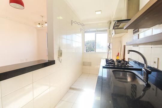 Cozinha  de apartamento à venda com 2 quartos, 49m² em Colônia (zona Leste), São Paulo