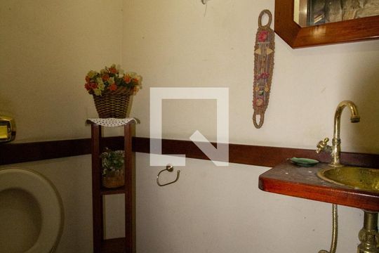 Banheiro de casa à venda com 5 quartos, 200m² em Recreio dos Bandeirantes, Rio de Janeiro