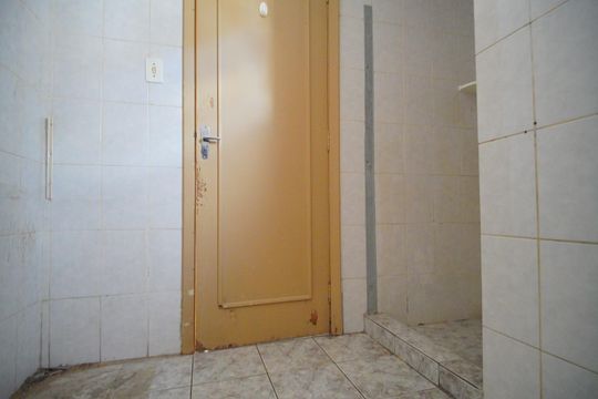 Banheiro de apartamento à venda com 2 quartos, 83m² em Centro, São Leopoldo