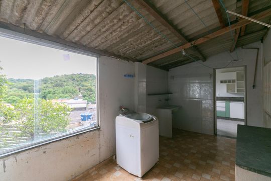 Casa à venda com 2 quartos, 250m² em Jardim Guanabara, Belo Horizonte