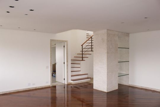 Apartamento para alugar com 3 quartos, 270m² em Santa Cecilia, São Paulo