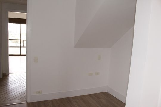 Apartamento para alugar com 3 quartos, 270m² em Santa Cecilia, São Paulo