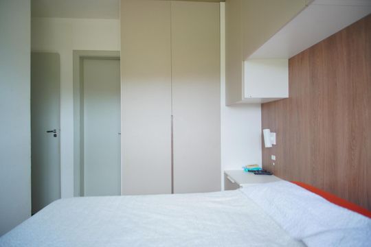 Suíte de apartamento à venda com 2 quartos, 46m² em Passo das Pedras, Porto Alegre