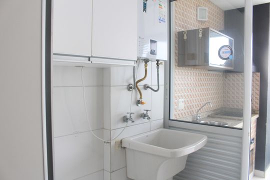 Área de Serviço de apartamento para alugar com 2 quartos, 75m² em Barcelona, São Caetano do Sul