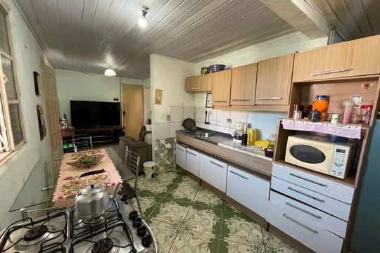Casa à venda com 2 quartos, 80m² em Feitoria, São Leopoldo