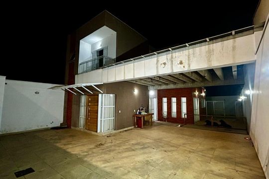 Área externa de casa à venda com 3 quartos, 121m² em Aglomeração Urbana de Jundiaí, Jundiaí